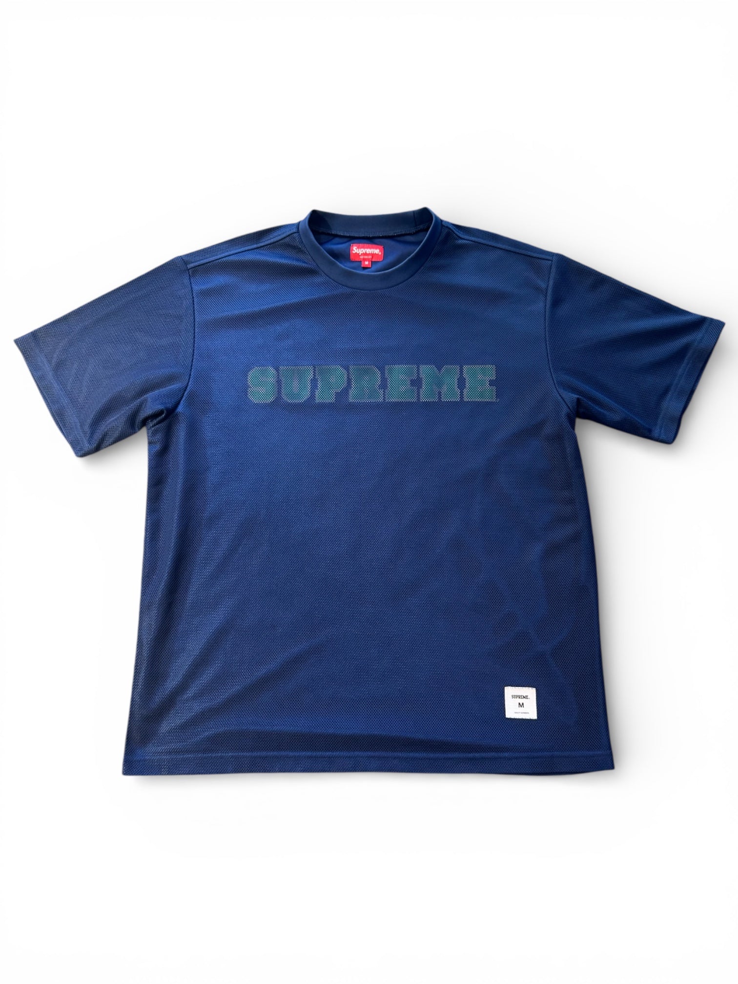 SUPREME TEE (M).